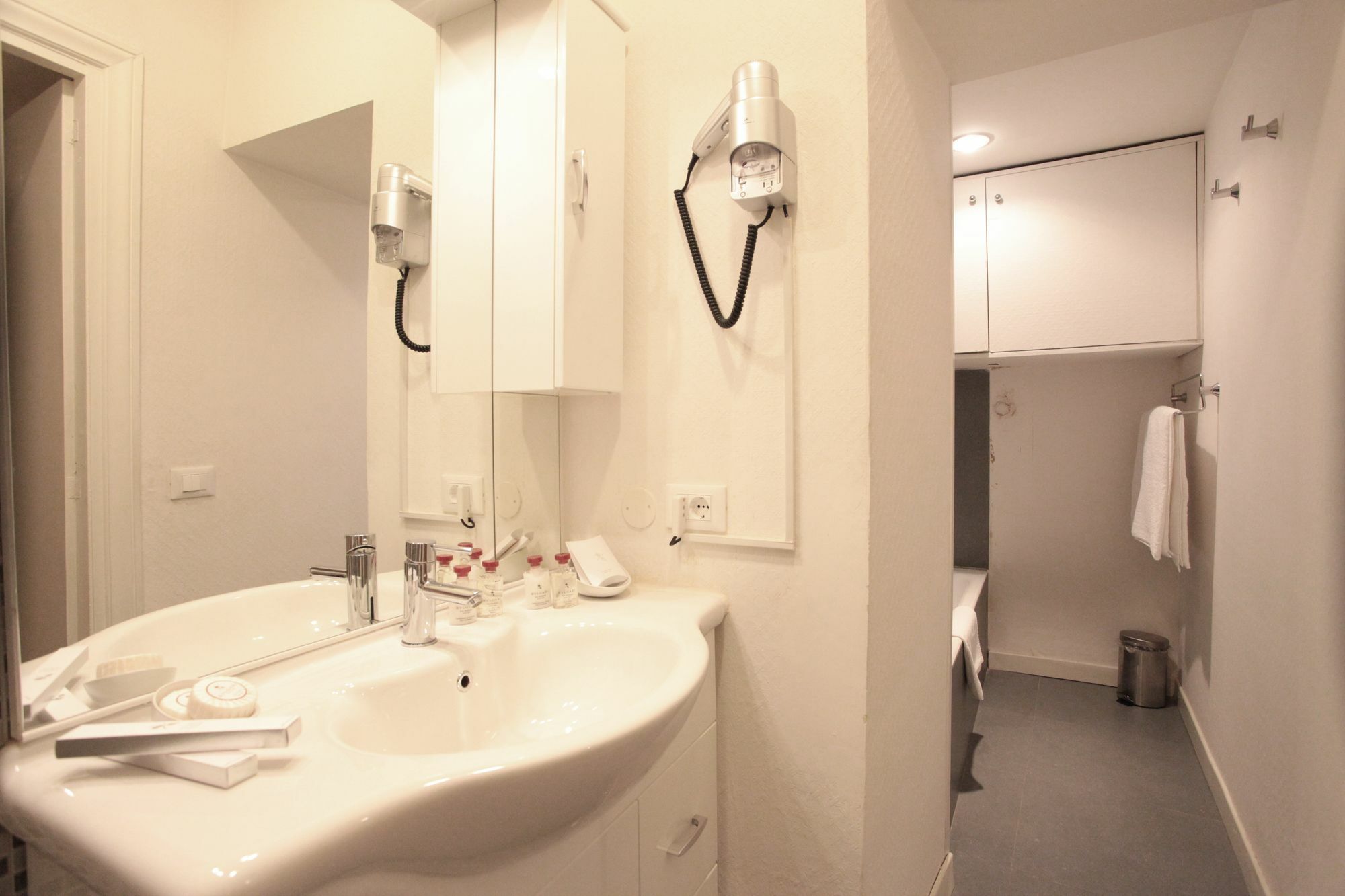 Luxury Fashion Suites Рим Экстерьер фото